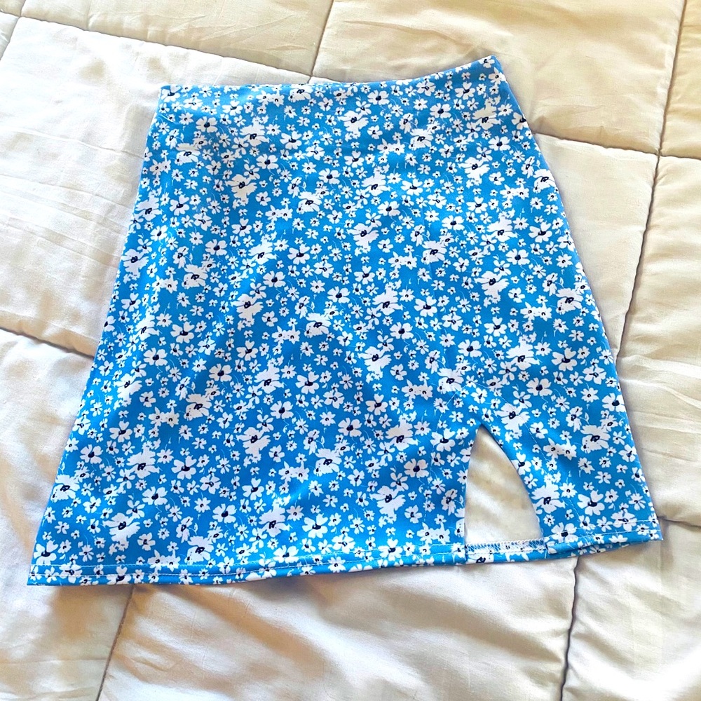 Light weight skirt